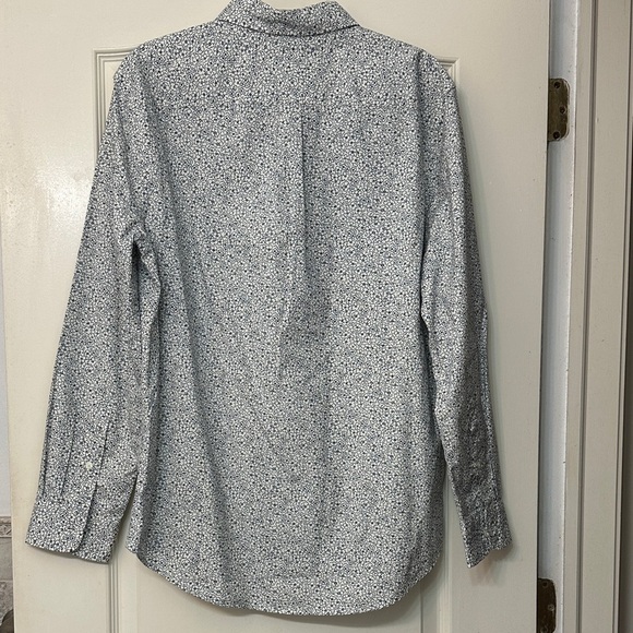 Like New! Tommy Hilfiger Men's White and Blue Floral Shirt - Picture 3 of 3